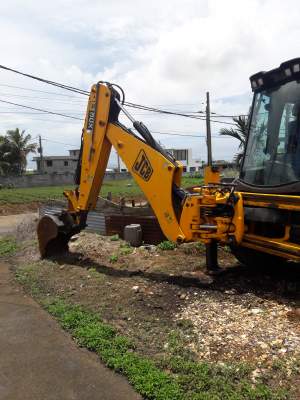 JCB 3CX from England - Excavator & Loader