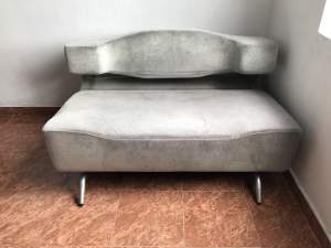 Luxurious Sofa Set - Sofas couches on Aster Vender