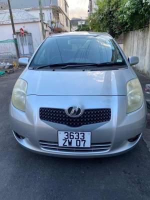 Toyota Vitz 2007 - Compact cars