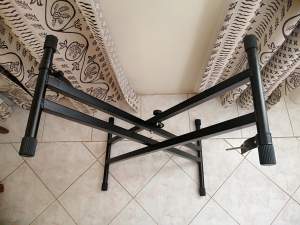 Stand Clavier  - Other Musical Equipment on Aster Vender