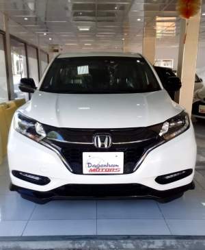 Honda Vezel Rs Sensing Yr 2017 - SUV Cars on Aster Vender