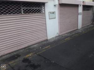 1 EMPLACEMENT COMMERCIAL - 23M² A louer Port-Louis - Office Space on Aster Vender