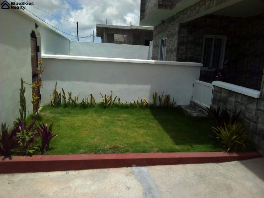 Villa à Vendre à Mon Choisy - 1 - Villas  on Aster Vender