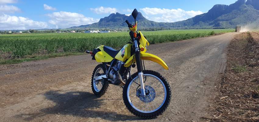SUZUKI DR-Z 250 - 3 - Sports Bike  on Aster Vender