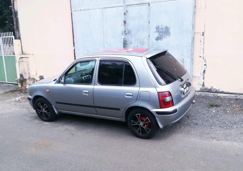 Nissan March K11 - 1 - Compact cars  on Aster Vender