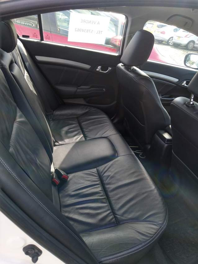 Honda Civic Year  2015 - 8 - Luxury Cars  on Aster Vender