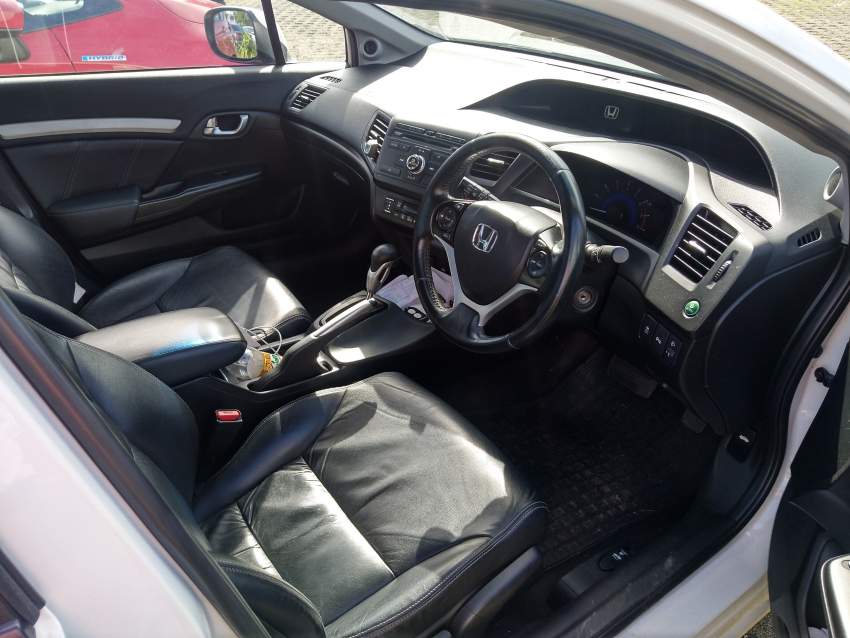 Honda Civic Year  2015 - 7 - Luxury Cars  on Aster Vender