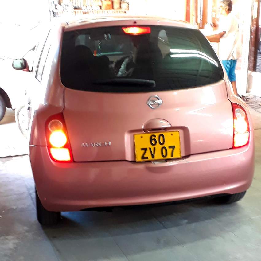 NISSAN MARCH '07 - 4 - Compact cars  on Aster Vender