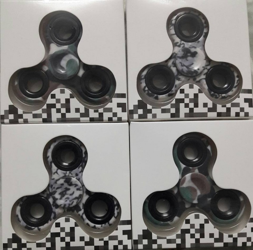 FOR SALE [WHOLESALE & RETAIL] FIDGET SPINNER (CERAMIC & PLASTIC ) @ COMPETITIVE PRICES - PORT LOUIS - 2 - Fidget spinners  on Aster Vender