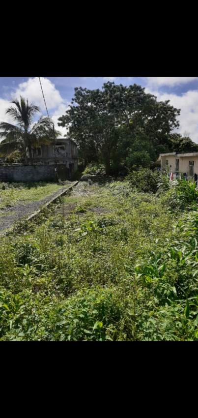 Land for sale in Dagotiere on Aster Vender