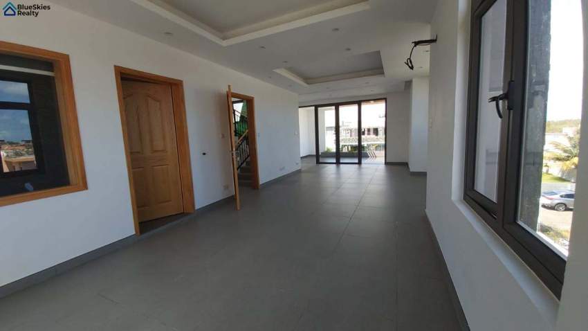 2 Semi-Detached Villas for Sale in Bain Boeuf - 2 - Villas  on Aster Vender