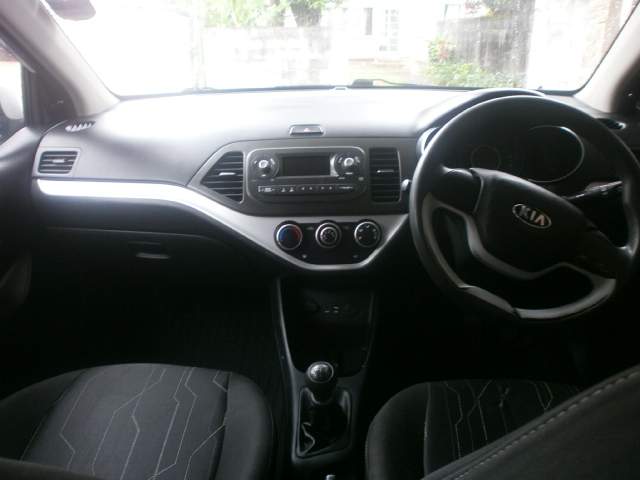 Kia Picanto - 1 - Family Cars  on Aster Vender