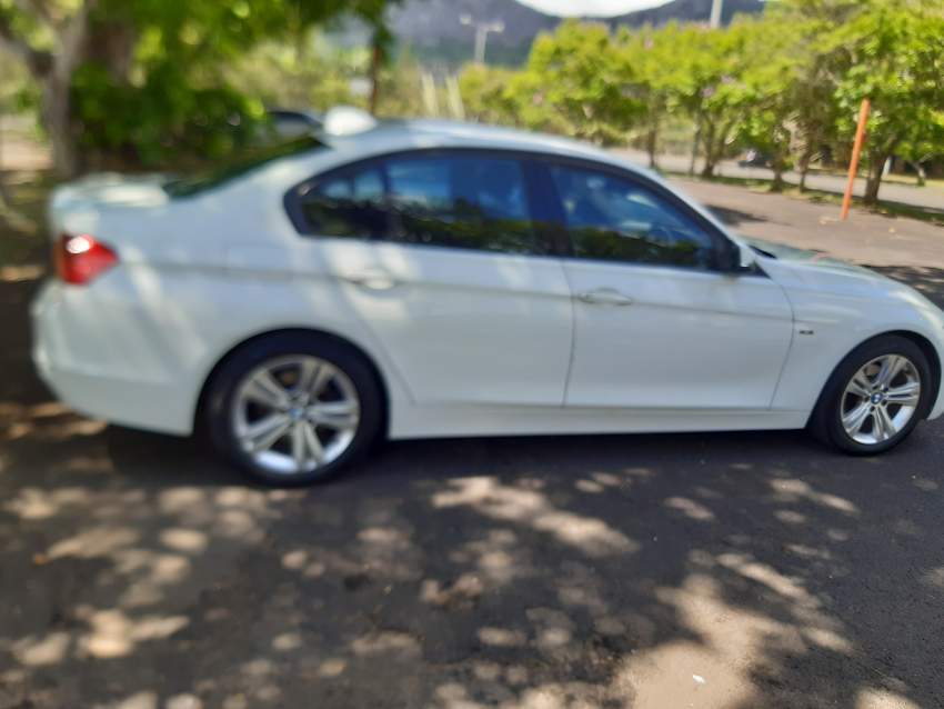BMW - 316I - 2013 - 1 - Luxury Cars  on Aster Vender