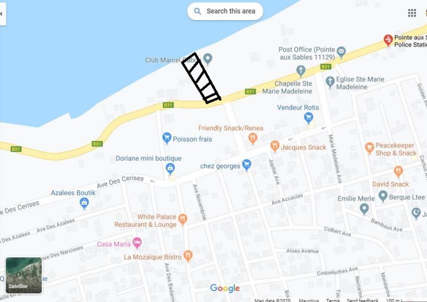 Land (pied dans l'eau) for sale at Point aux Sable in Mauritius.  - 1 - Land  on Aster Vender