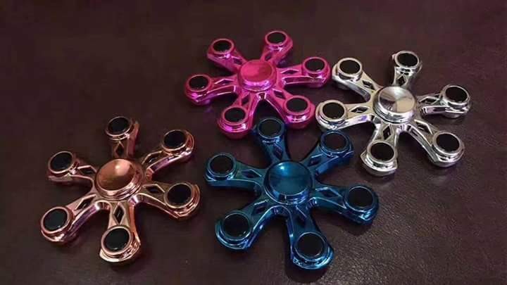 FOR SALE METAL FIDGET SPINNER @ COMPETITIVE PRICES - 2 - Fidget spinners  on Aster Vender
