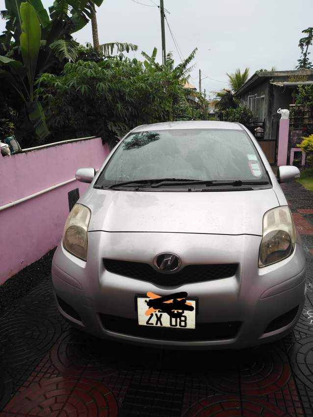Toyota vitz 08 1000cc - 1 - Family Cars  on Aster Vender