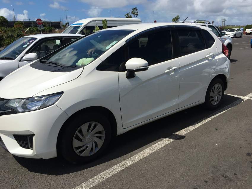 Honda fit 2015 automatic on Aster Vender