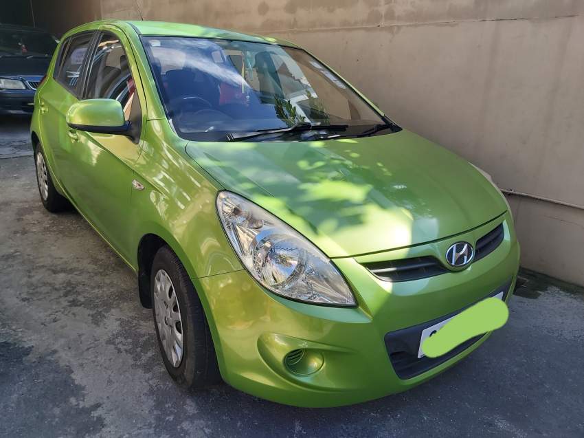 Hyundai i20 2011 Manual for sale at Rs 190,000 - 2 - Family Cars  on Aster Vender