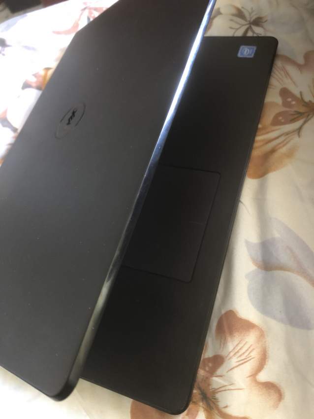 Dell laptop - 0 - Laptop  on Aster Vender