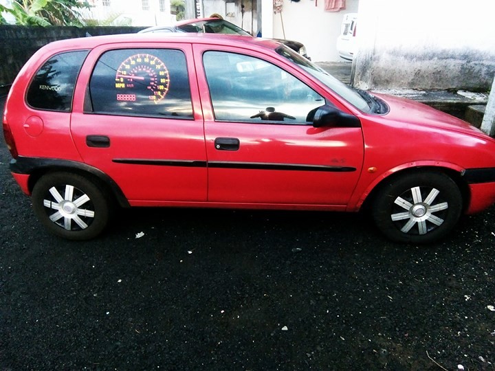 A vend opel Corsa yr00 injection - 0 - Compact cars  on Aster Vender