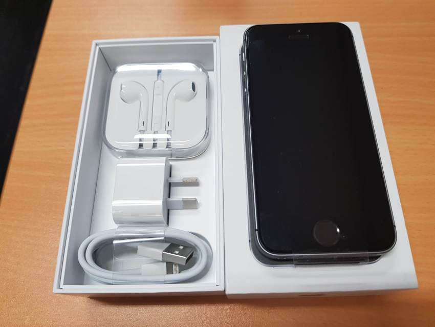 iPhone SE 32GB on Aster Vender