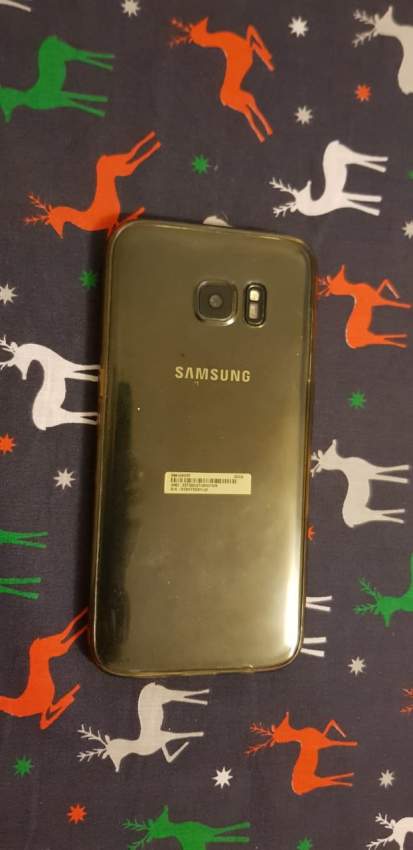 S7 edge 32gb black sapphire only back crack 8.9/10 - 7 - Galaxy S Series  on Aster Vender