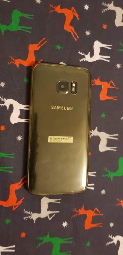 S7 edge 32gb black sapphire only back crack 8.9/10 - 6 - Galaxy S Series  on Aster Vender
