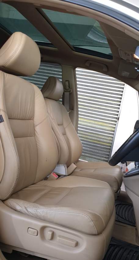 HONDA CRV - 2 - SUV Cars  on Aster Vender