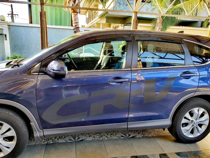 HONDA CRV  - 5 - SUV Cars  on Aster Vender