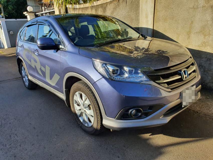 HONDA CRV  - 3 - SUV Cars  on Aster Vender