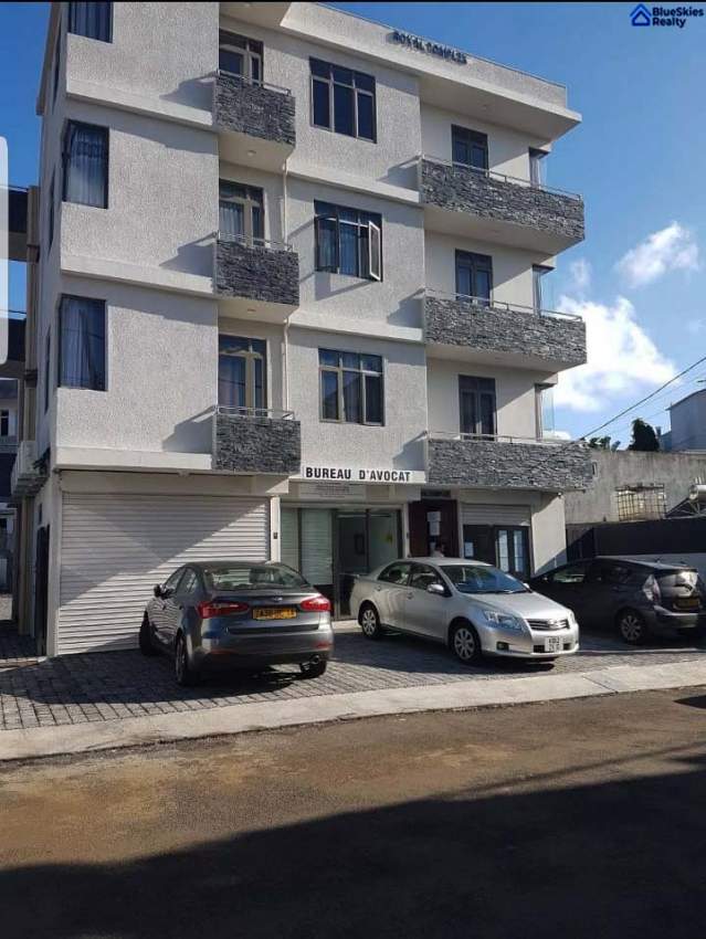 2 Studios for Rent in the Royal Complex of Grand Baie on Aster Vender