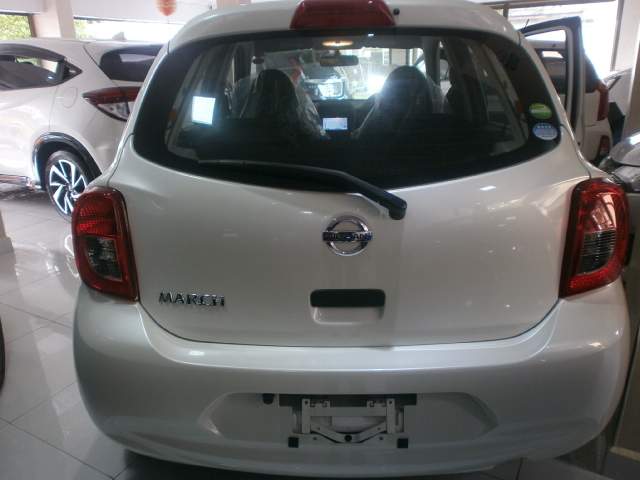 NISSAN MARCH YR SEP 2016 - 4 - Family Cars  on Aster Vender