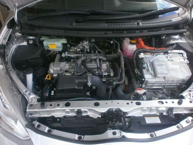 Toyota Aqua - 2 - Family Cars  on Aster Vender