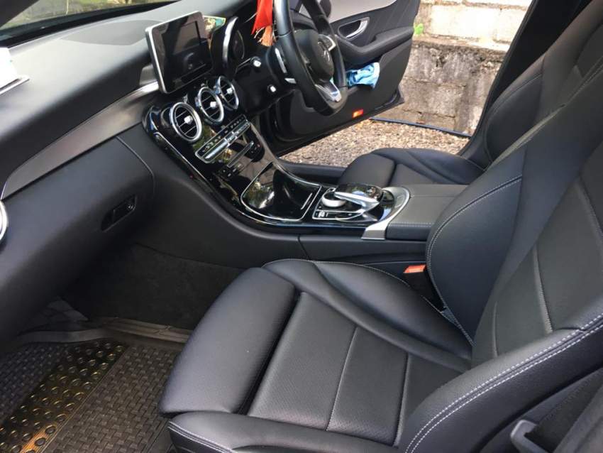 Benz C 180 AMG - 6 - Luxury Cars  on Aster Vender