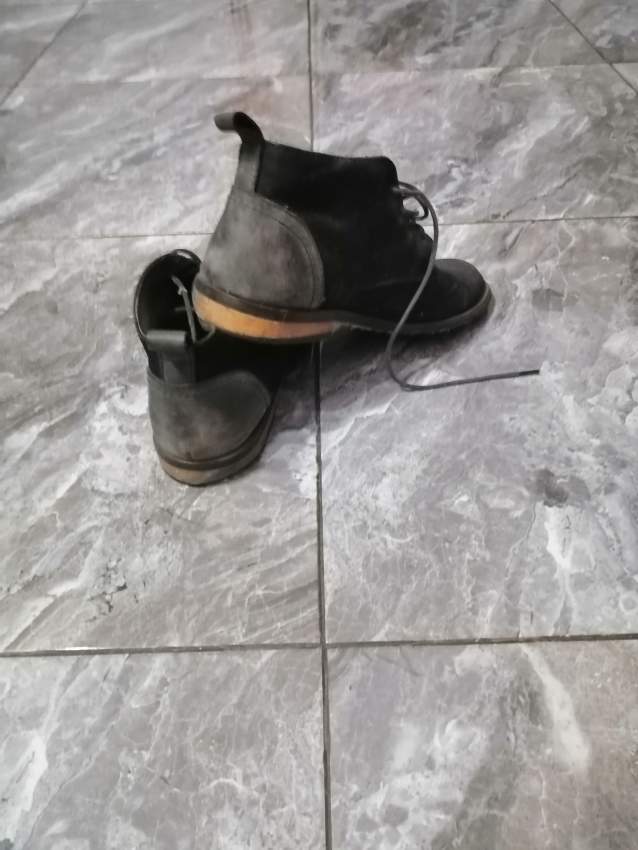 3 paires chaussures - 4 - Boots  on Aster Vender