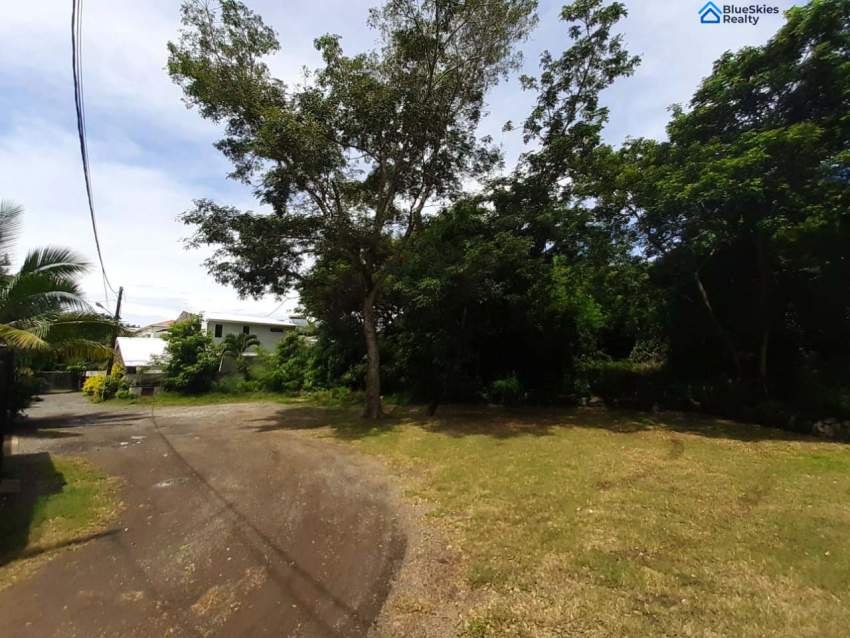 22 Perches Residential Land in Calodyne - 2 - Land  on Aster Vender