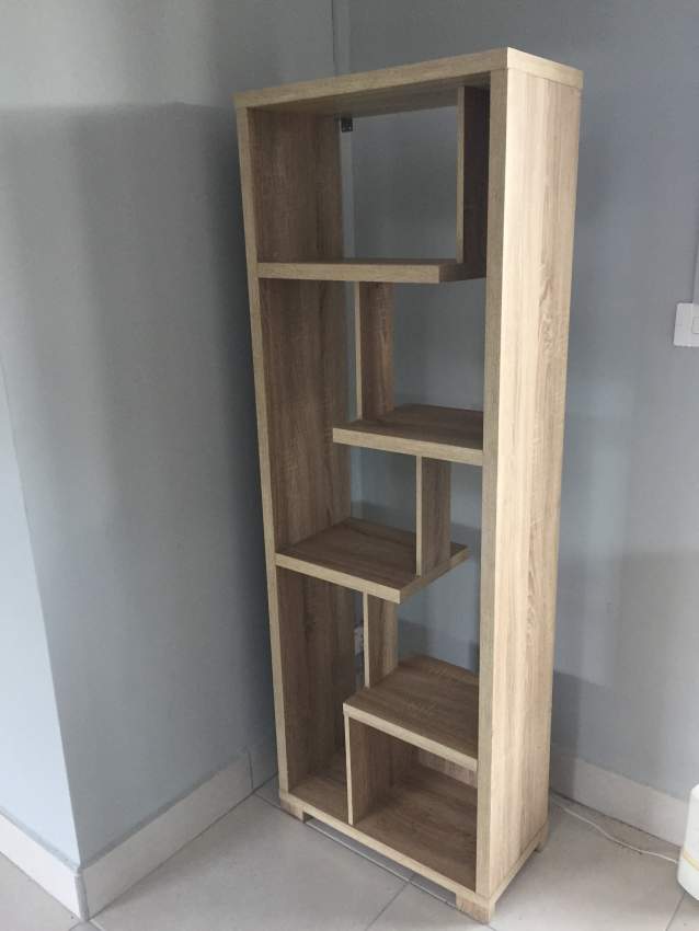 Bookcase  - 1 - Shelves  on Aster Vender