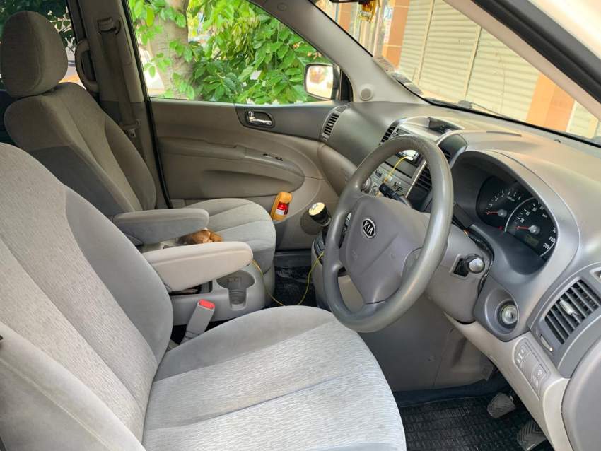 kia carnival 6seater year 2012 for sale  - 3 - Family Cars  on Aster Vender