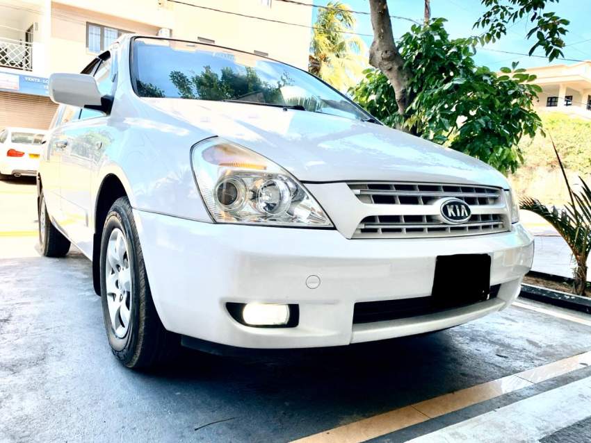 kia carnival 6seater year 2012 for sale  - 2 - Family Cars  on Aster Vender