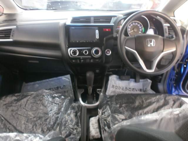 Honda Fit - 5 - Family Cars  on Aster Vender