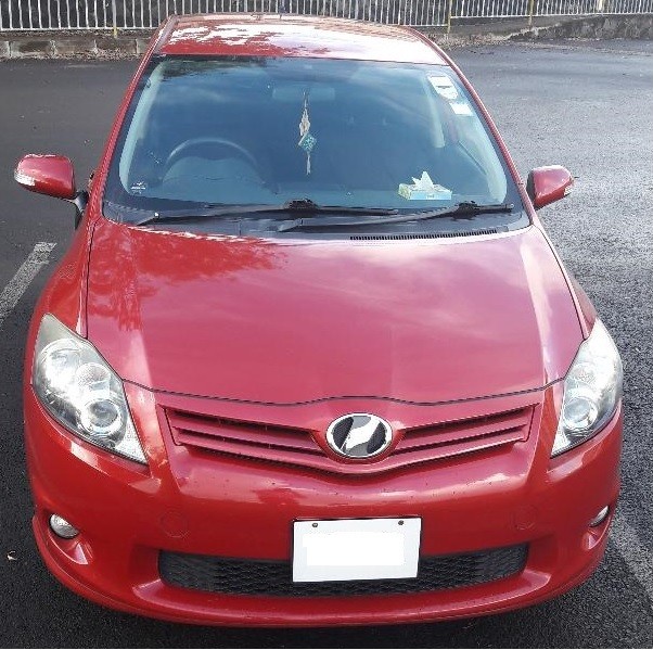 Toyota Auris 1500 cc for sale (Year 2010 - Mileage 36000 km) (Call after 6 p.m or WhatsApp) - PRICE NEGOTIABLE - 4 - Luxury Cars  on Aster Vender