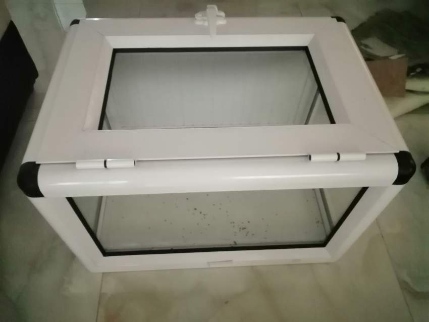 Vitrine on Aster Vender