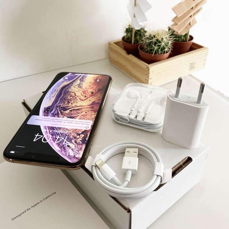 très sympa Iphone XS MAX 256 Go  garantie juin 2021  - 0 - iPhones  on Aster Vender