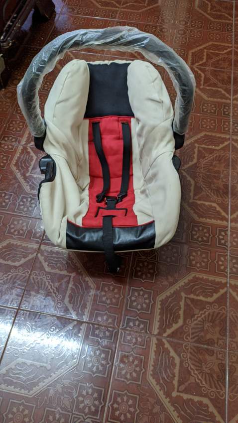 JEEP® Baby car seat - 1 - Chairs, seats  on Aster Vender
