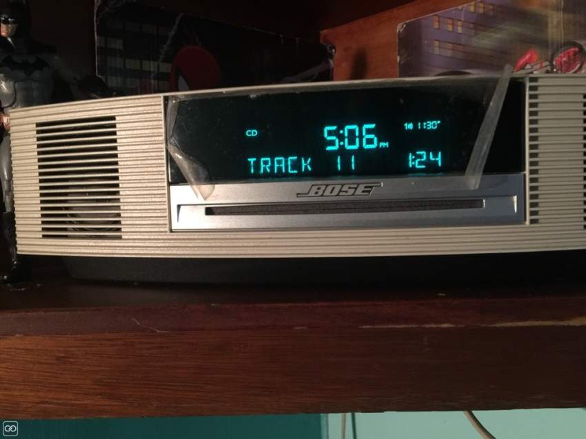 BOSE  WAVE III  SOUND SYSTEM WITH REMOTE CONTROL - 0 - Speaker  on Aster Vender