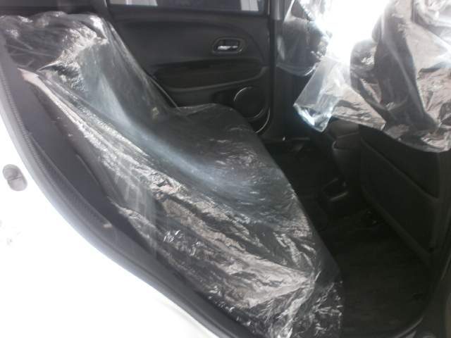 Honda Vezel Rs Sensing Yr 2017 - 4 - SUV Cars  on Aster Vender