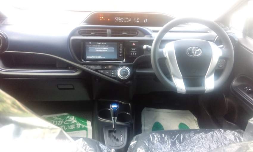 TOYOTA AQUA - 4 - Family Cars  on Aster Vender