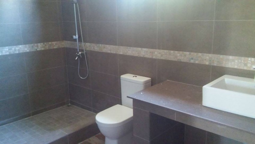 NEW MODERN HOUSE FOR SALE 10 MINS TO GRAND-BAIE - 2 - House  on Aster Vender