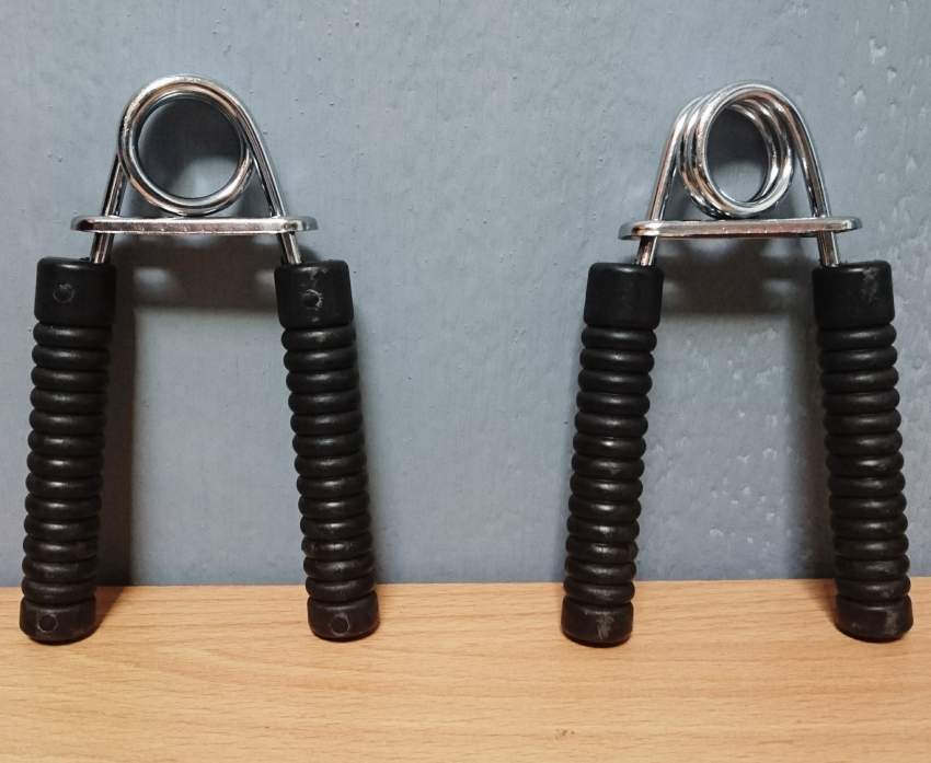 Hand gripper - 0 - Fitness & gym equipment  on Aster Vender