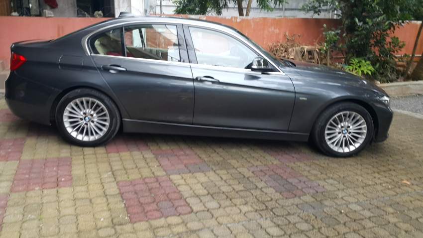 BMW 316i - 5 - Family Cars  on Aster Vender